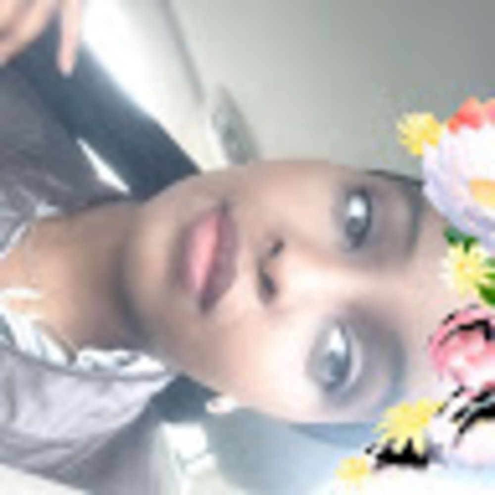Meet your Posher, Nawal